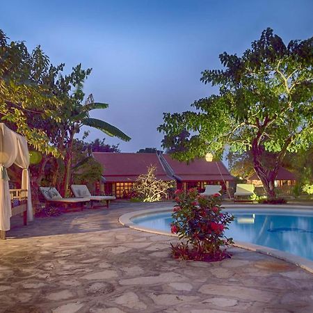 קפ Le Flamboyant Resort מראה חיצוני תמונה