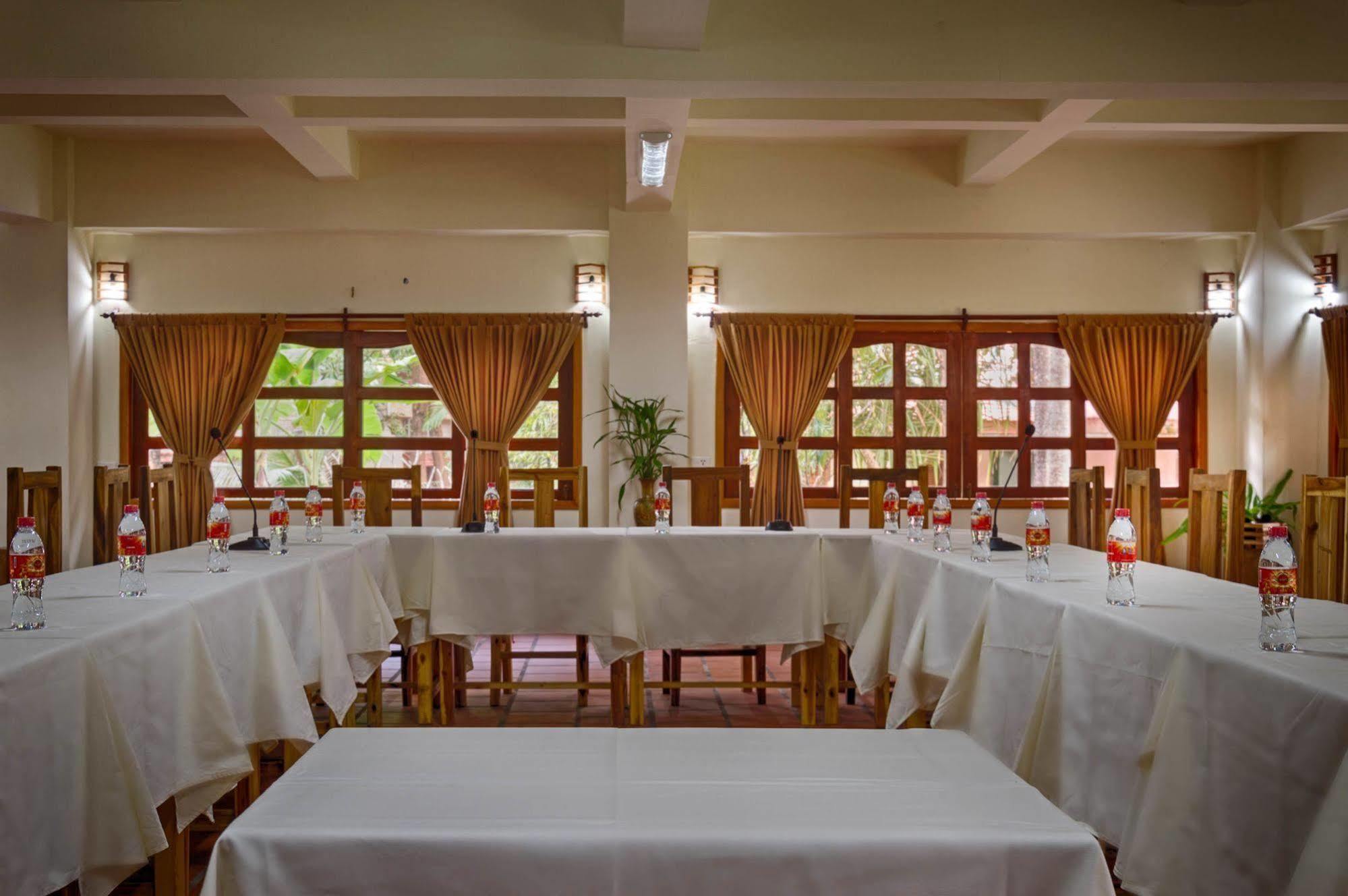 קפ Le Flamboyant Resort מראה חיצוני תמונה
